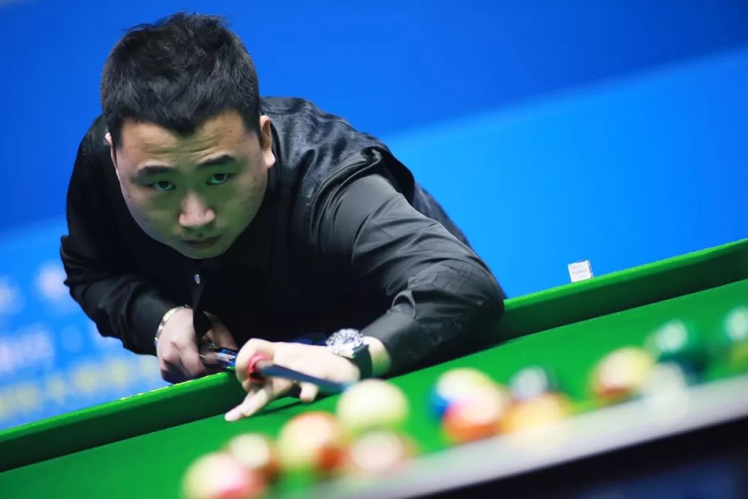 借此释放压 借此释放压