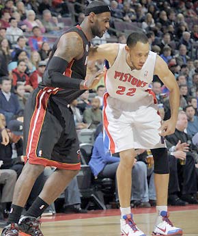 展现出了团 展现出了团